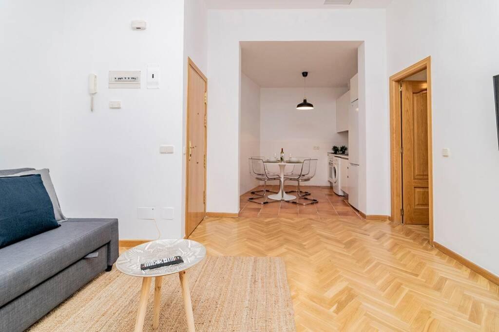 Bello Apartamento En Centro De Madrid, C/Infantas 1-3 By Batuecas 외부 사진